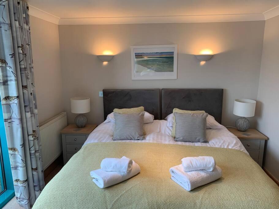 Crabshell Quay Waterfront Living In Kingsbridge Leilighet Kingsbridge  Eksteriør bilde