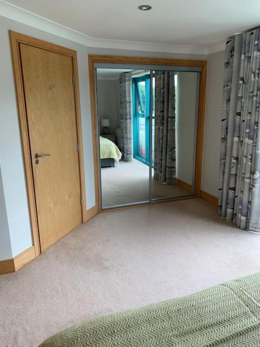 Crabshell Quay Waterfront Living In Kingsbridge Leilighet Kingsbridge  Eksteriør bilde